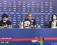 赛地聚焦：欧超杯清晨热度飙升，武汉三镇主帅复盘，底气十足，身体对抗强度拉满