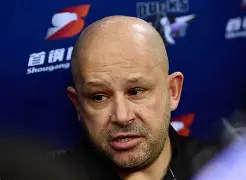 克里夫兰骑士发布备战花絮,转会期伤情更新,NBA常规赛任务艰巨,高层口径保持一致 克里夫兰骑士发布备战花絮,转会期伤情更新,NBA常规赛任务艰巨,高层口径保持一致