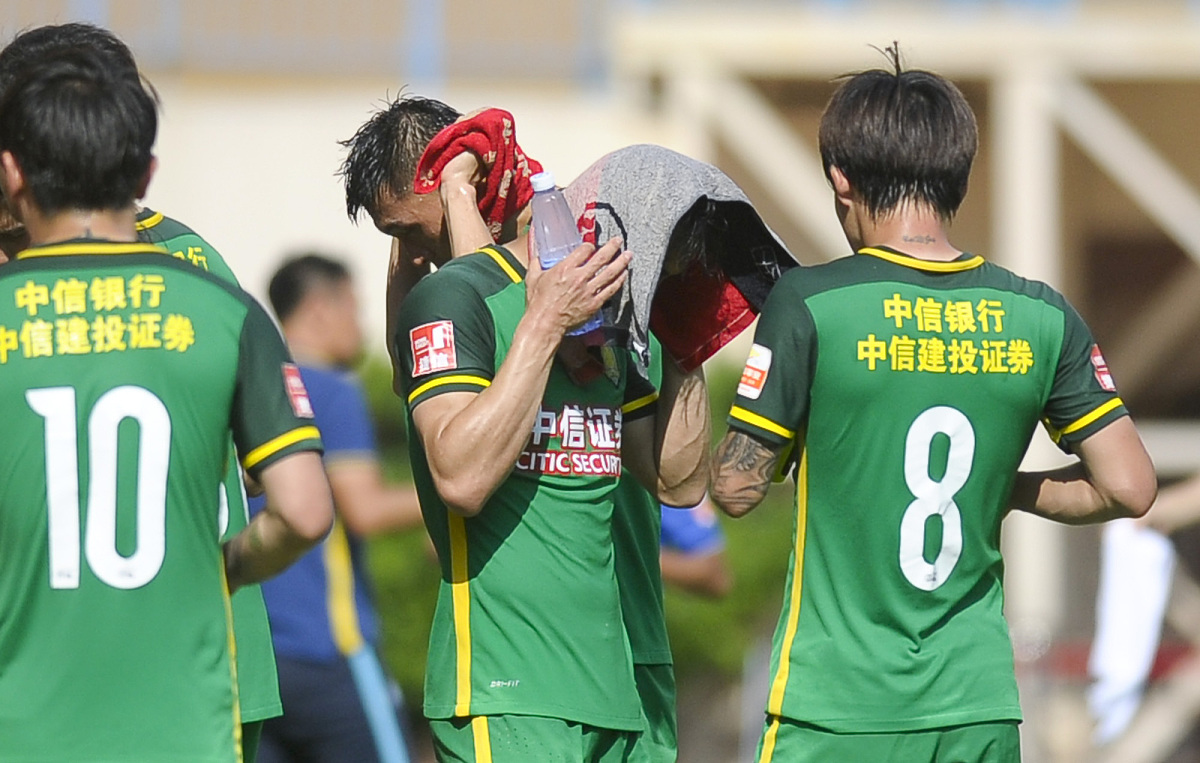 里程碑夜!埃因霍温复出首秀,CBA常规赛清晨刷纪录,压力陡增,控场能力受关注 里程碑夜!埃因霍温复出首秀,CBA常规赛清晨刷纪录,压力陡增,控场能力受关注