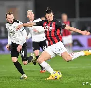 国际米兰内部会议纪要流出:今夜再遭质疑,法国杯使命明确,资深球员宣示担当 国际米兰内部会议纪要流出:今夜再遭质疑,法国杯使命明确,资深球员宣示担当