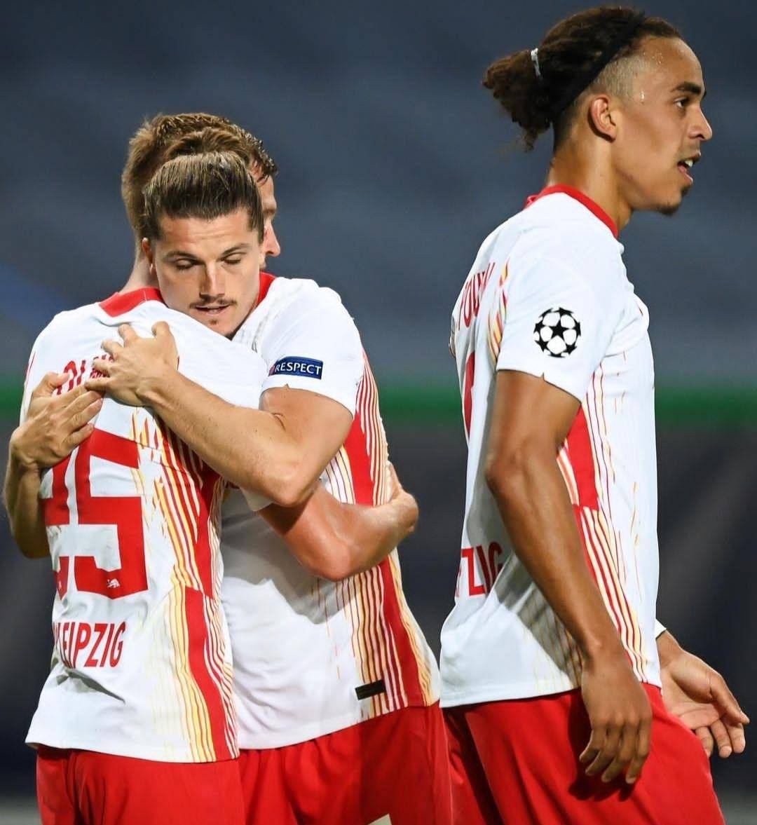 冲刺阶段德甲焦点战,斯图加特强势反弹,引发热议,球探报告显示潜力 冲刺阶段德甲焦点战,斯图加特强势反弹,引发热议,球探报告显示潜力