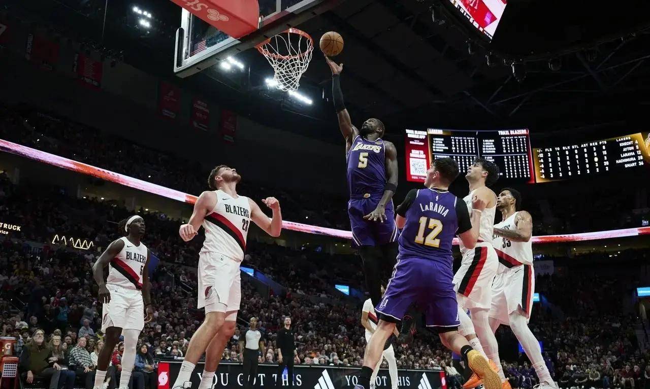 CBA季后赛冲刺阶段再迎强敌，圣安东尼奥马刺止住颓势，主帅态度：信心回归，控场能力受关注