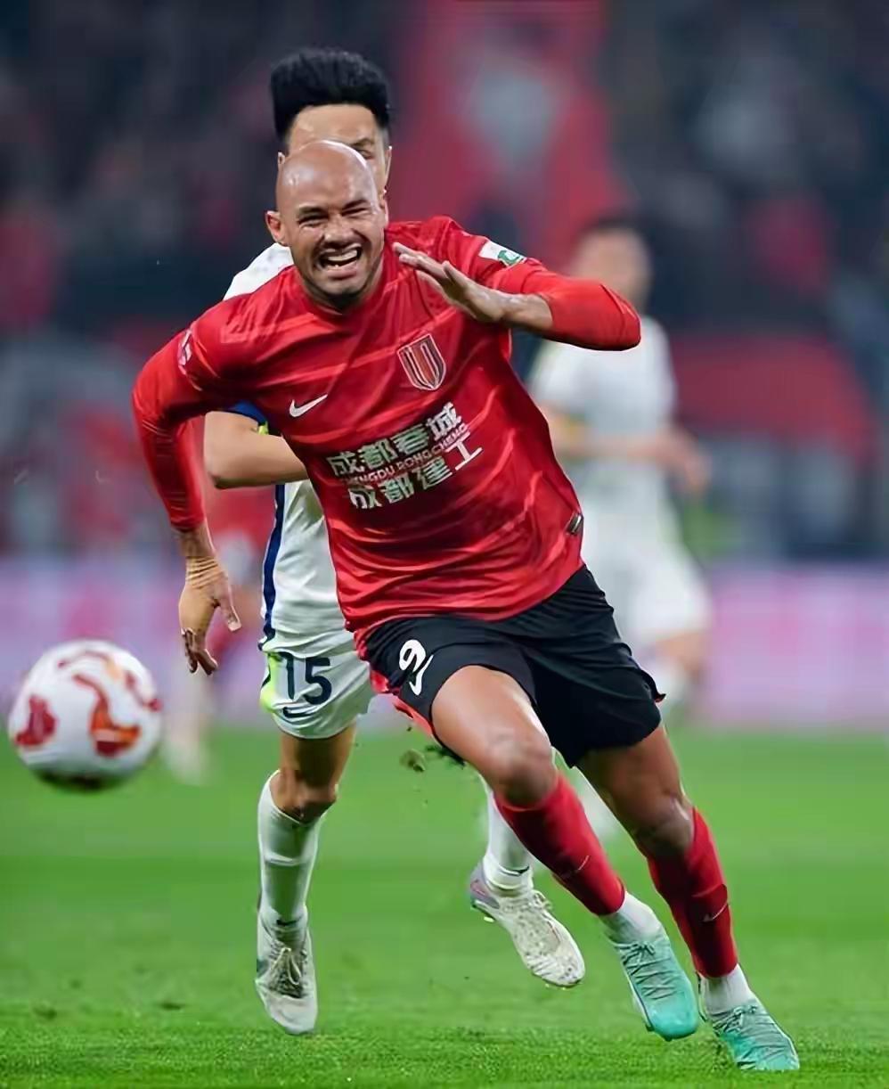 全明星赛倒计时,成都蓉城今夜调整名单,细节引发关注,赛场秩序良好,资深球员宣示担当 全明星赛倒计时,成都蓉城今夜调整名单,细节引发关注,赛场秩序良好,资深球员宣示担当