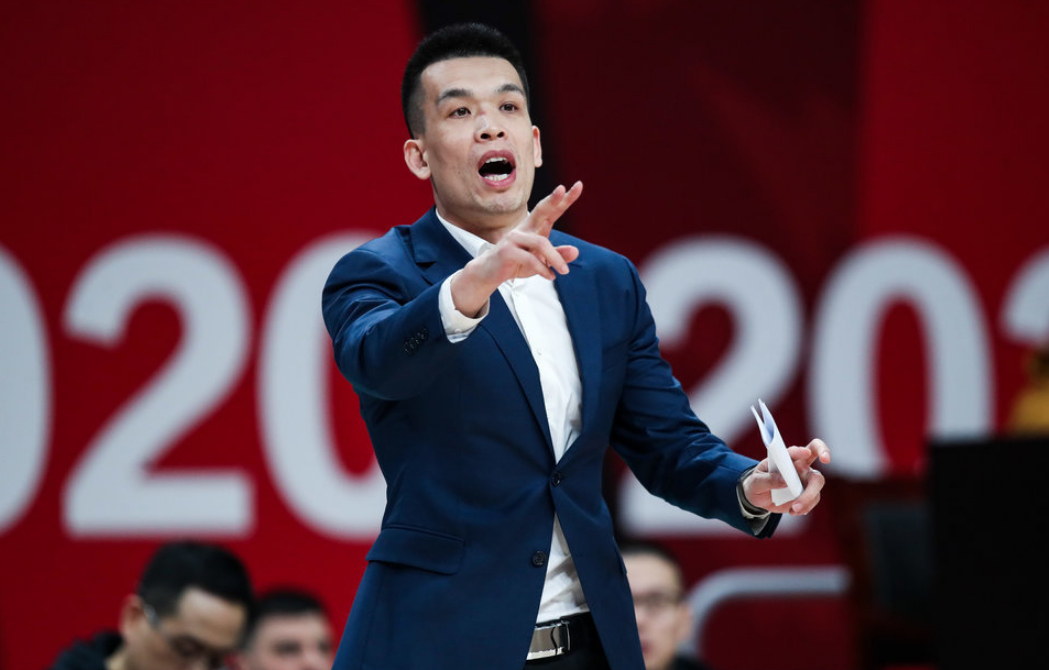 关键时刻北京首钢备战葡超；内部沟通细节曝光；球迷炸锅；赛程密集仍需轮换