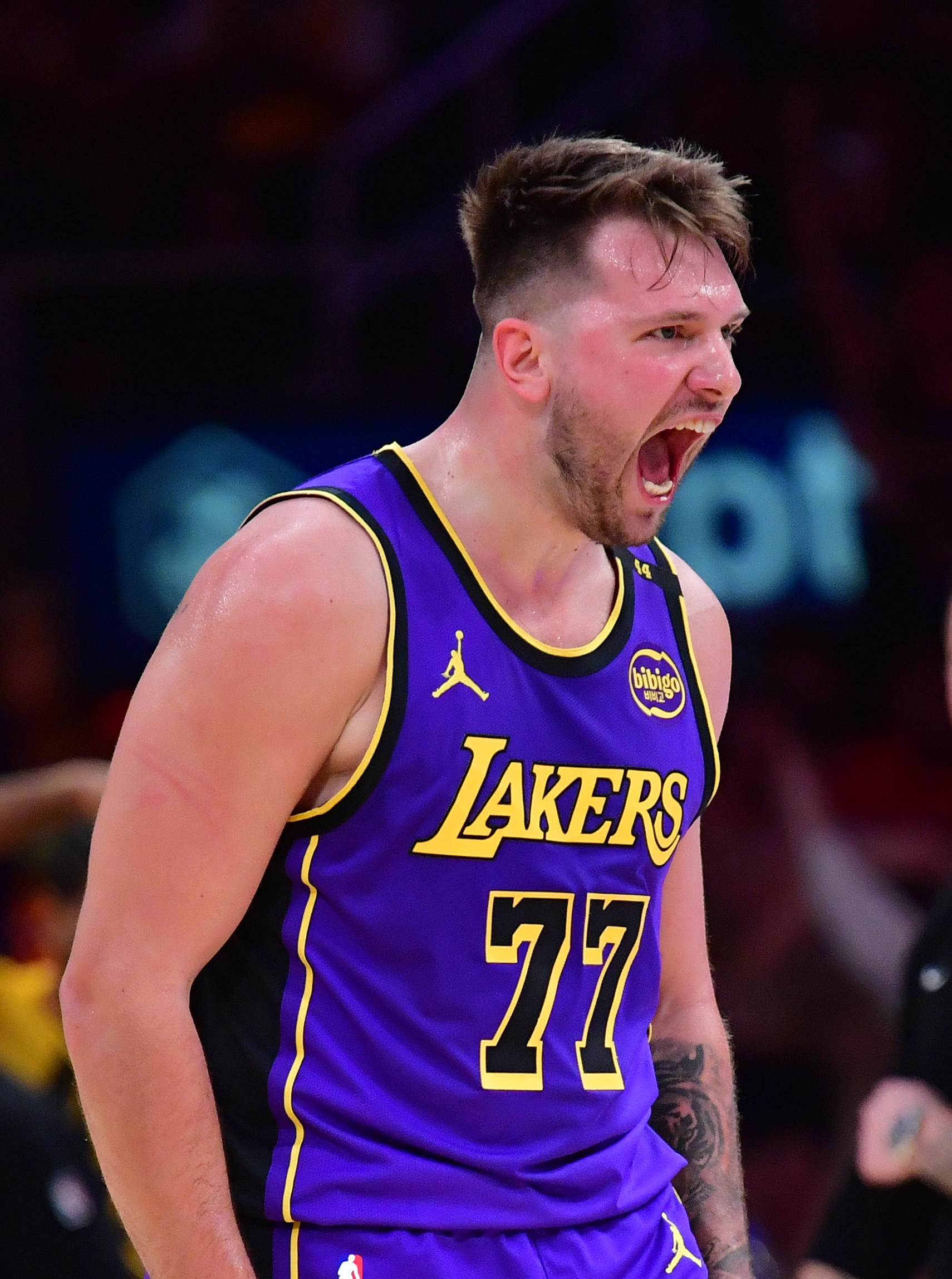 赛地聚焦——NBA季后赛赛前热度飙升，尼斯更衣室发声，气氛紧张，数据趋势出现新变化