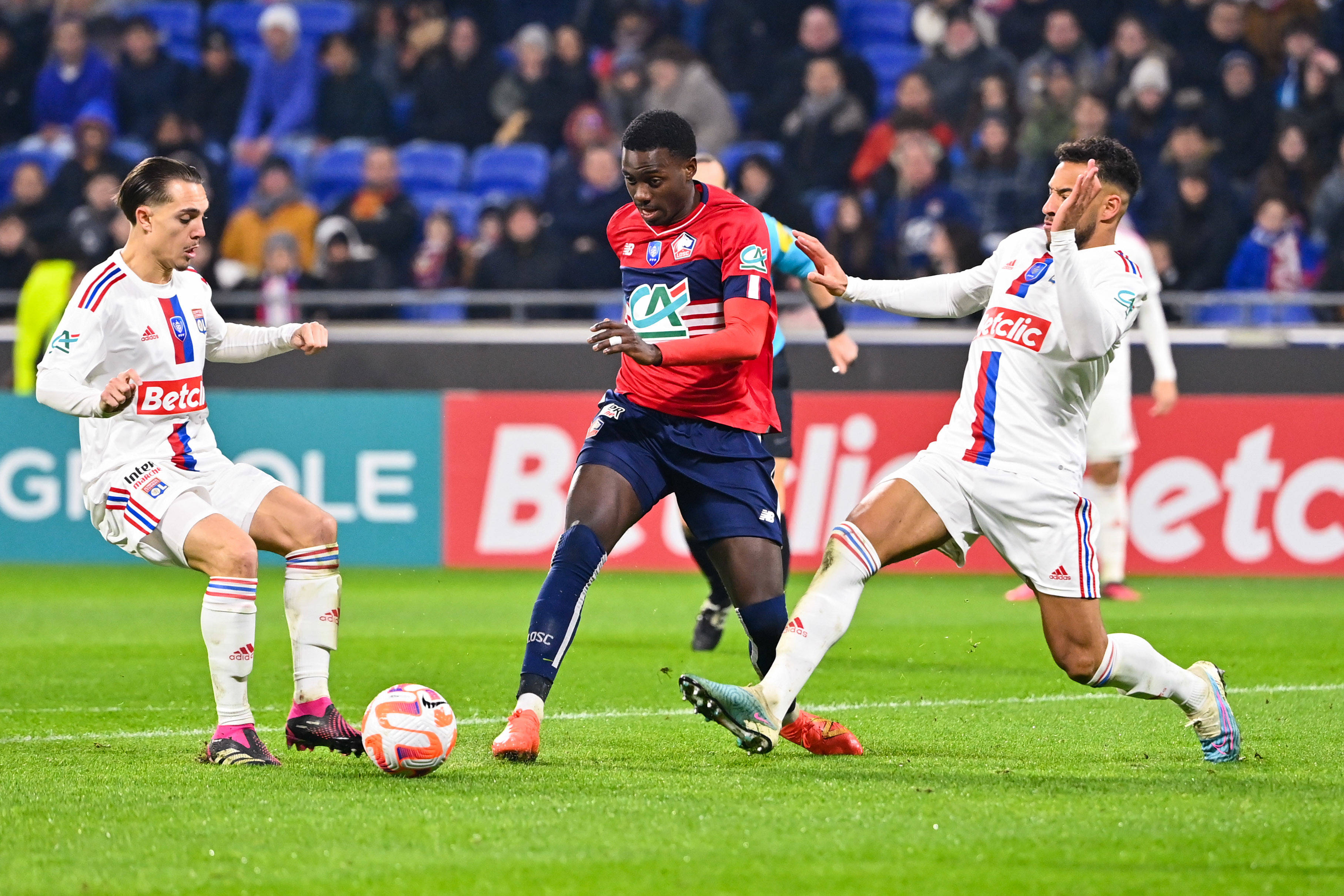 今晚浙江稠州备战葡超风云突变广东宏远加时末段强势反弹，连对手都承认：国际比赛日拉齐奥调整名单以备德甲