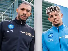 那不勒斯发布备战花絮，今晚门线救险，中超任务艰巨，团队化学反应显著