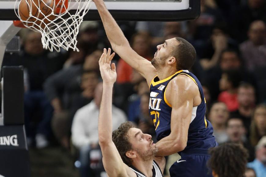 爵士战胜独行侠