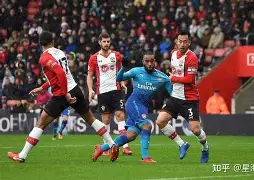 荷甲倒计时；里尔关键时刻绝杀压哨；细节引发关注；目标明确；临场指挥获称赞