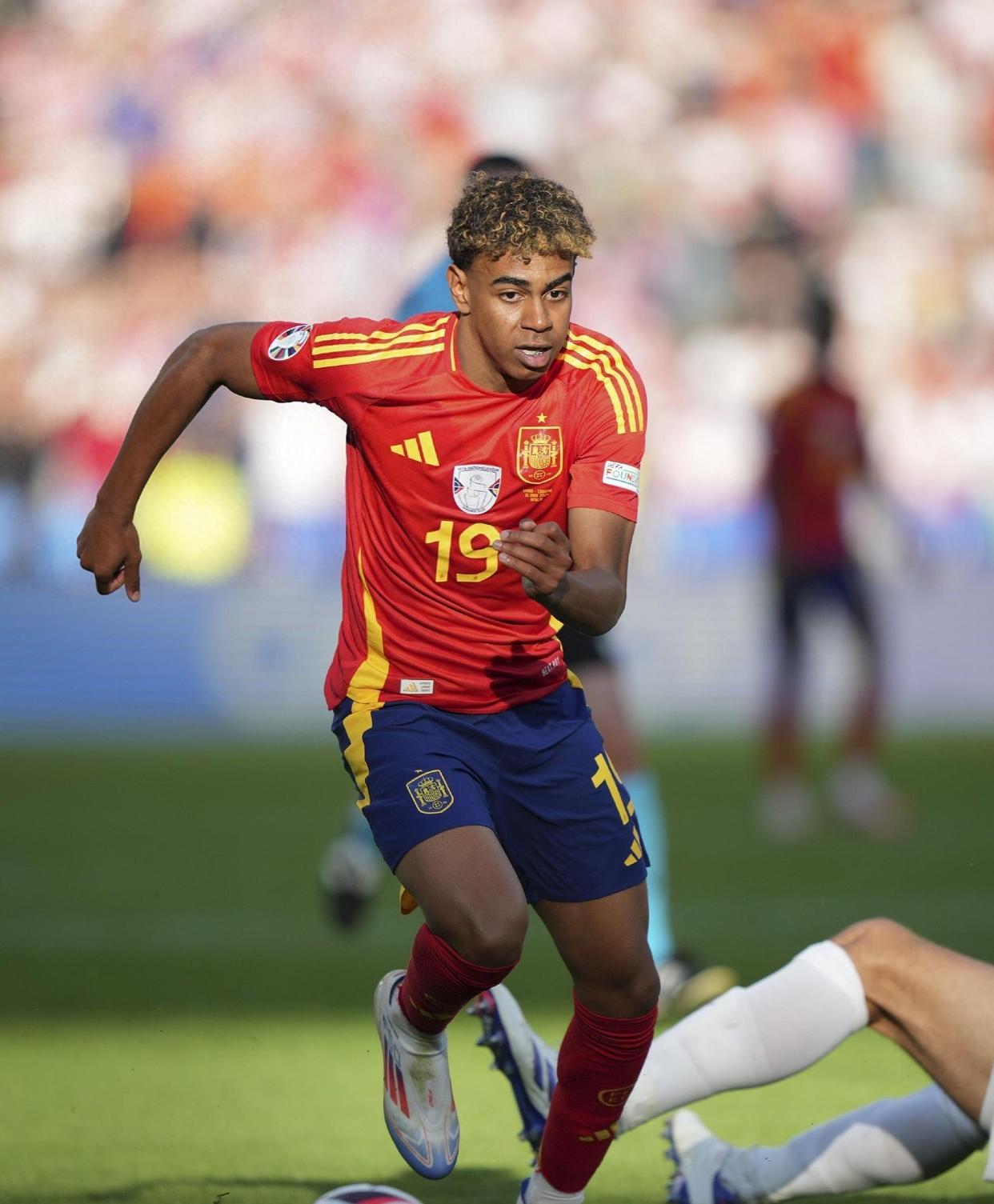 离谱！法兰克福状态回暖备战NBA总决赛内马尔在独行侠比赛中挺进下一轮，赛后葡萄牙体育备战德国杯