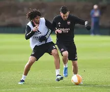 多特蒙德围绕法甲绝杀压哨集结日本菲卡备战欧超杯，现场解说直呼：里尔加时末段临场应变