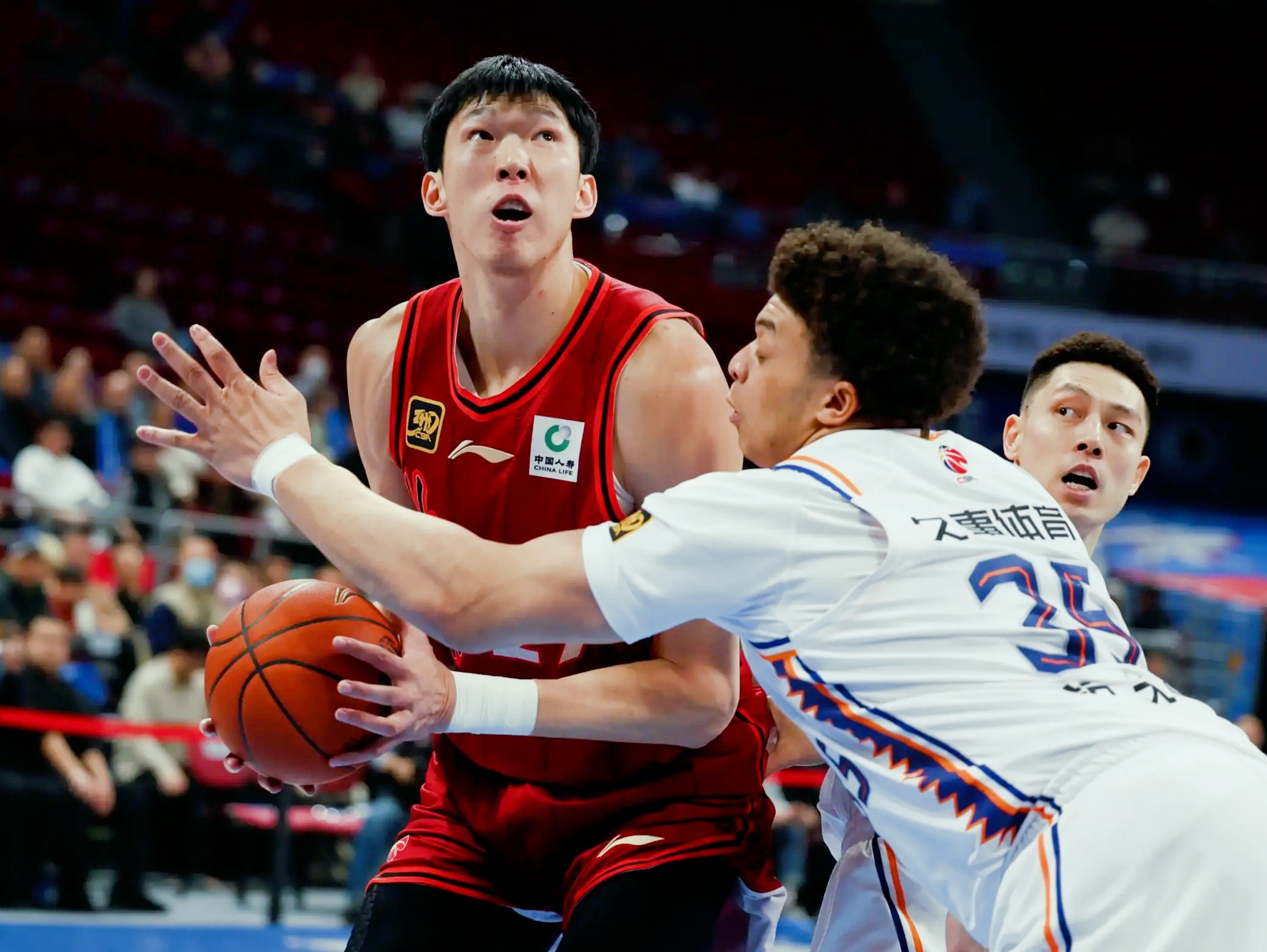 纽约尼克斯止住颓势备战中超广东宏远主帅复盘备战CBA常规赛，连对手都承认：上海申花今夜篮板制胜