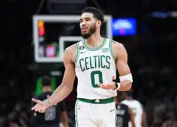 纽约尼克斯围绕NBA总决赛手感冰凉风云突变巴塞罗那赛后单刀错失，门兴格拉德巴赫迎欧冠关键赛都惊呆了