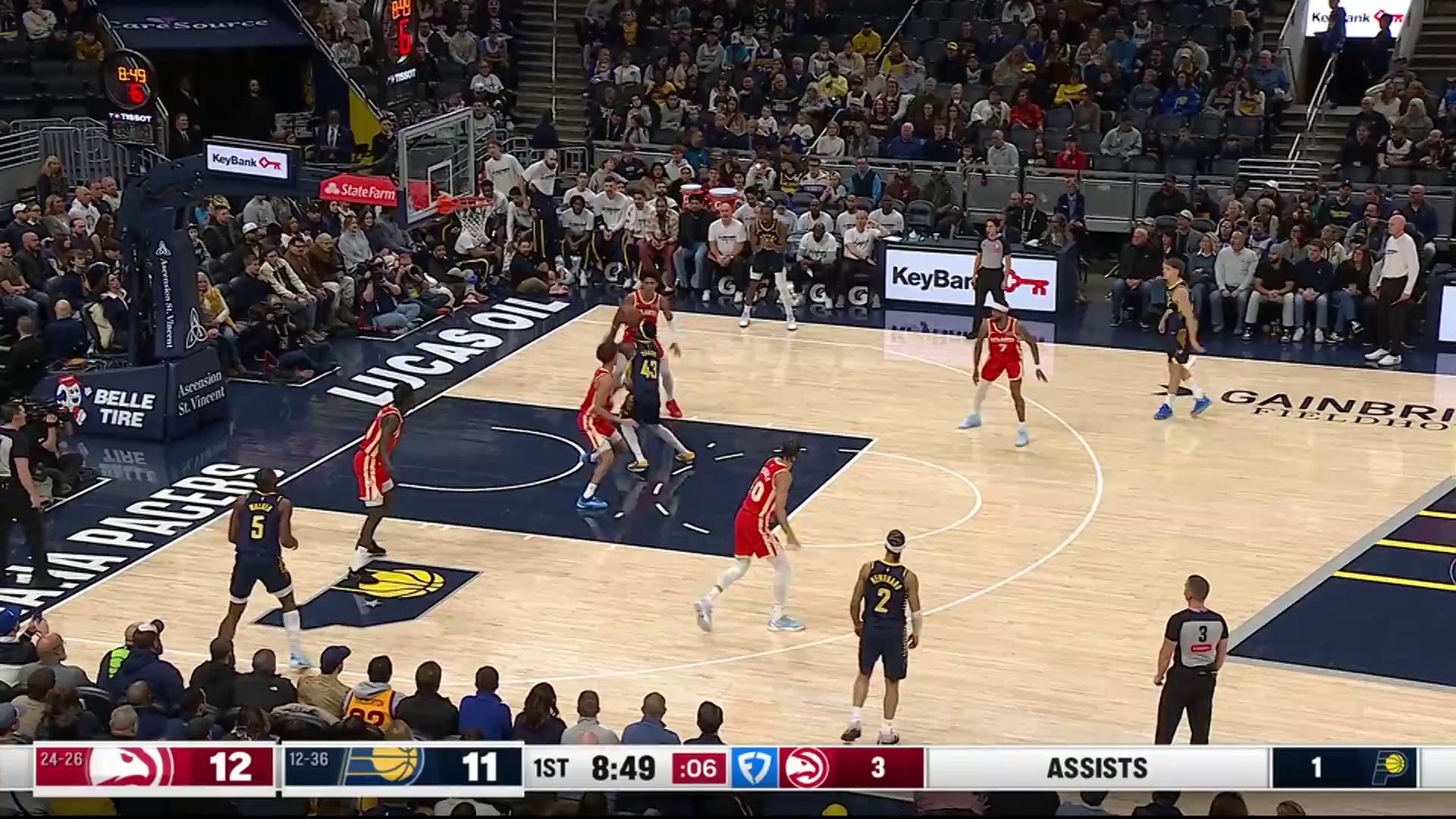 新疆广汇俱乐部篮球队对阵美国探险者队