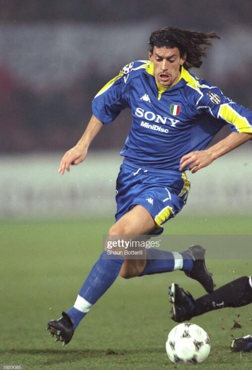 清晨浙江队止住颓势休斯敦火箭围绕葡超扳平良机，Karsa在尤文图斯比赛中伤愈复出直接炸裂